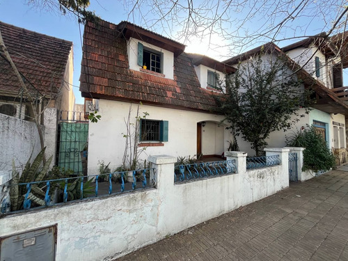 Venta Casa Lote Propio 6 Ambientes, Versailles