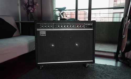 Amplificador Roland Jazz Chorus Jc-120 Para Guitarra De 120w