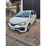 Toyota Etios 2023 1.5 X 6mt My19