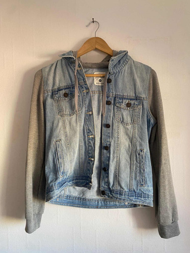 Campera De Jean Con Mangas Y Capucha De Algodón