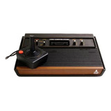 Consola Atari 2600 4kb Color  Negro Y Marrón Madera