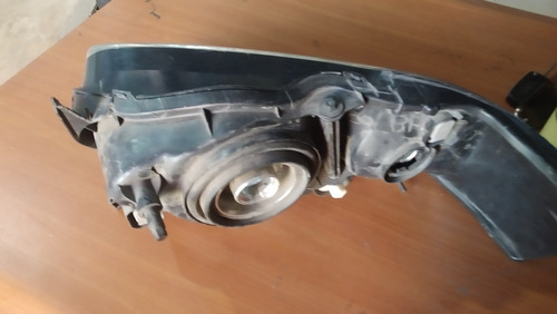 Far Derecho Nissan Sentra B15 2001/2004 Con Detalles  Foto 4