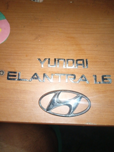 Emblemas De Hyundai Elantra Foto 4