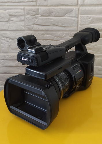 Câmera Filmadora Profissional Sony Pmw-ex1 E Acessórios 
