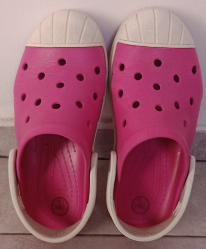 Ojotas Crocs De Niña Color Fucsia