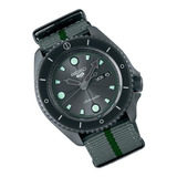 Reloj Seiko Srpf75k1 Ed Limitada Naruto Shikamaru Watchcente Color De La Malla Gris Con Verde Color Del Bisel Negro Color Del Fondo Gris