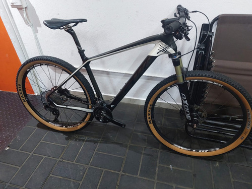 Bicicleta Panther Mtb Carbono 27.5