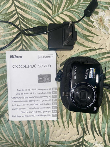 Camara Nikon Coolpix S3700