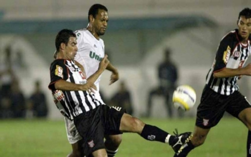 Lindíssima Camisa Fluminense - 2005 - Modelo Raro - De Jogo!