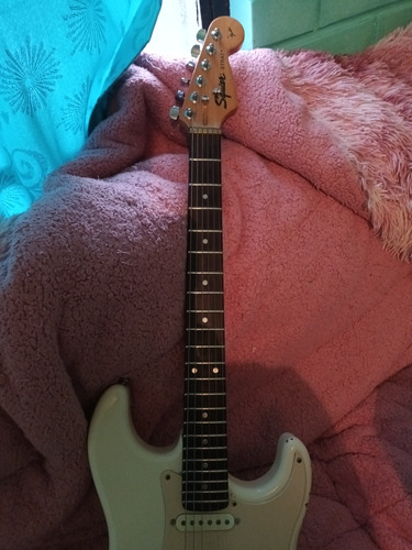 Fender Stratocaster Con Mástil Squier
