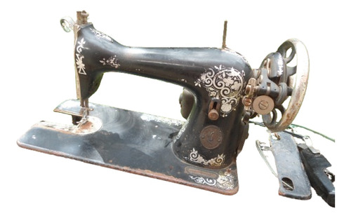 Antiga Máquina De Costura Singer - Pretinha - Para Decoração