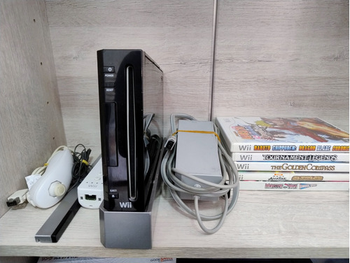 Consola Nintendo Wii + 5 Juegos Usado