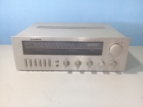 Amplificador/receiver Gradiente, Modelo 1360 