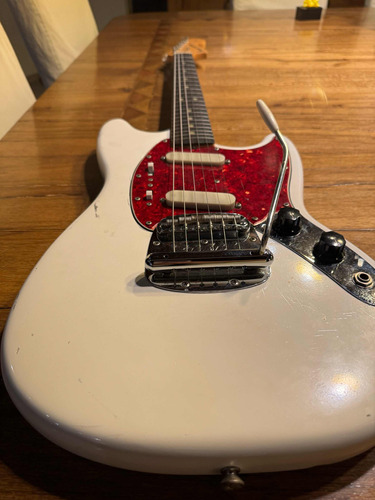 Guitarra Fender Mustang Vintage 1965