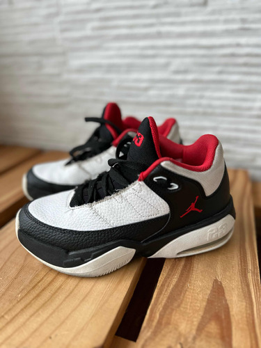 Tênis Nike Air Jordan Aura 3 Tamanho Br 34 - Us 3.5y