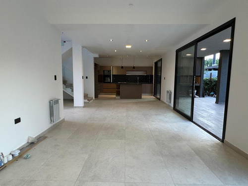 Venta Apto Credito - Casa - 3 Dormitorios Escritorio Las Cañitas Barrio Privado - Imagen 3
