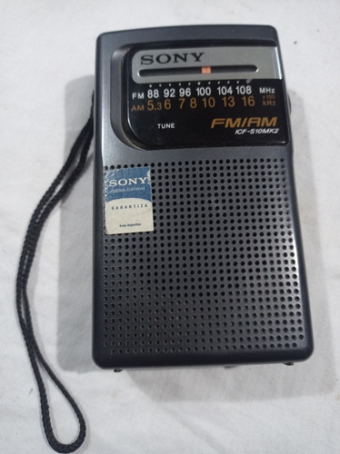 Radio Sony Lcf-10k2 En Funcionamiento Sin Tapita De Pilas 