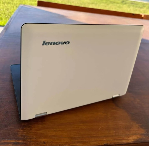 Notebook Lenovo Yoga 300. Pantalla Touch. Disco Sólido! 3en1