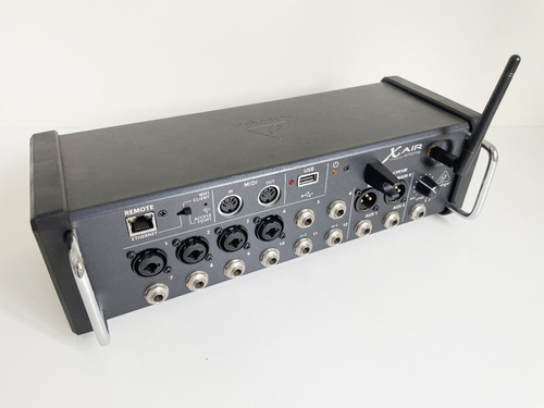 Console Behringer Xr12 X Air 100v/240v