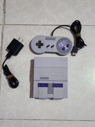 Super Nintendo Mini Original Buen Estado.