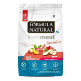Alimento Fórmula Natural Fresh Meat Sensitive Para Cachorro Adulto De Raça Média E Grande Sabor Cordeiro, Mandioca E Aloe Vera Em Sacola De 12kg