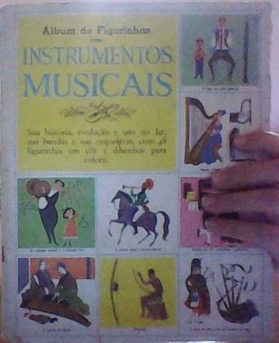 Álbum De Figurinhas Com Instrumentos Musicais (completo)
