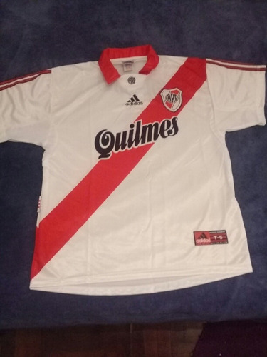 camiseta river retro