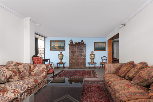 Amplio, Vista Despejada, 3 Dorm, 3 Baños, Servicios, Salita - Imagen 4