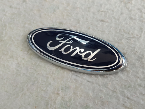 Emblema Logo Insignia Ford Fiesta Move 2011 2012 2013 Foto 3