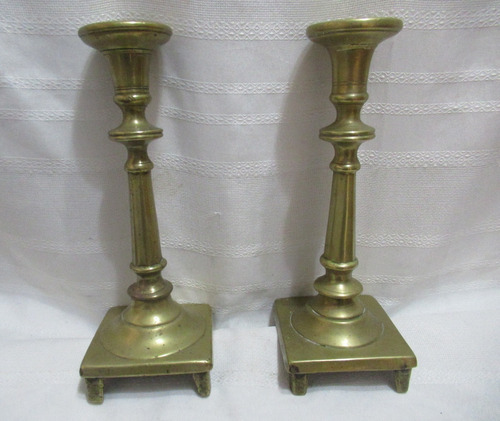 Antiguo Par Candelabros Bronce Siglo 19 Origen Rusia 34 Cm