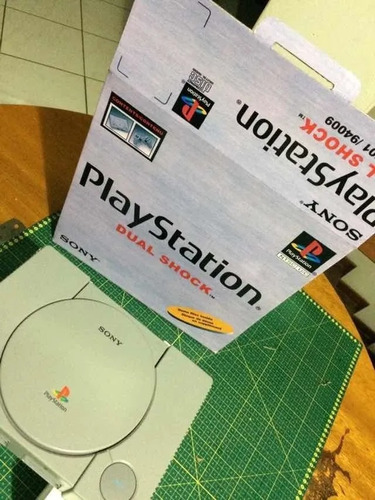 Caixa Playstation 1 + Berço Em Isopor (repro)