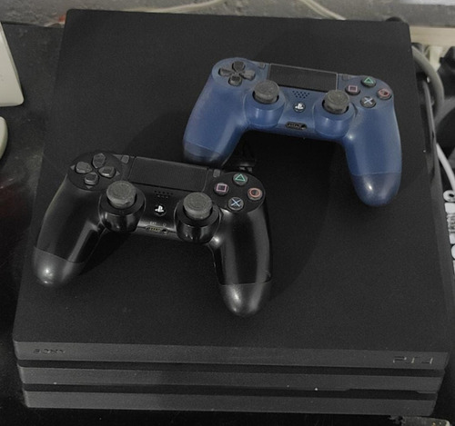 Play Station 4 Pro 1tb 2 Controles 