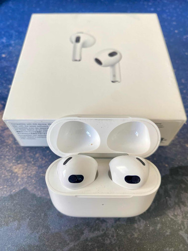 Apple AirPods (3a Geração) Original - Usado