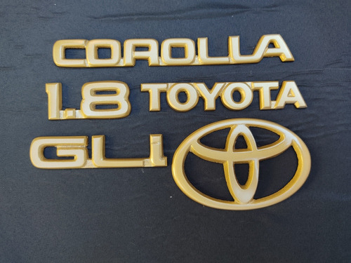 Kit Emblemas Insignia Toyota Corolla Gli 1.8 Dorado Metal Foto 8