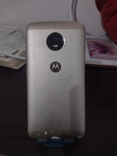 Celular Motorola E4 
