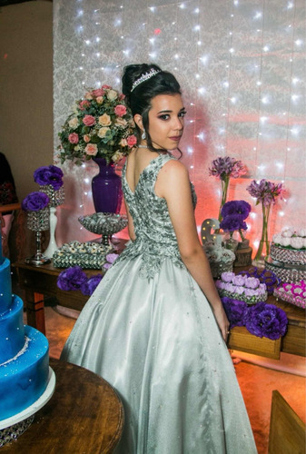 Vestido Prateado 2 Em 1 Debutante 15 Anos