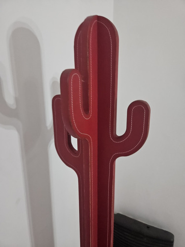 Perchero De Cuero En Forma De Cactus...de Diseño.