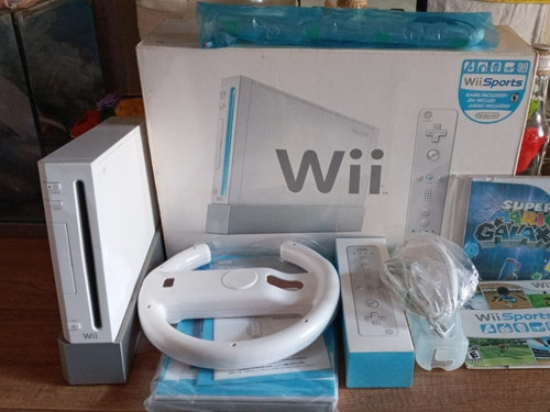 Nintendo Wii Seminovo Com Controle E Jogos.