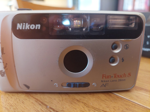 Camara Nikon Fun Touch 5