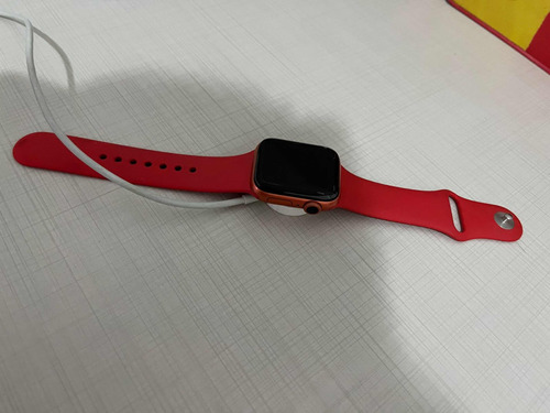 Apple Watch Série 6 Red 40mm