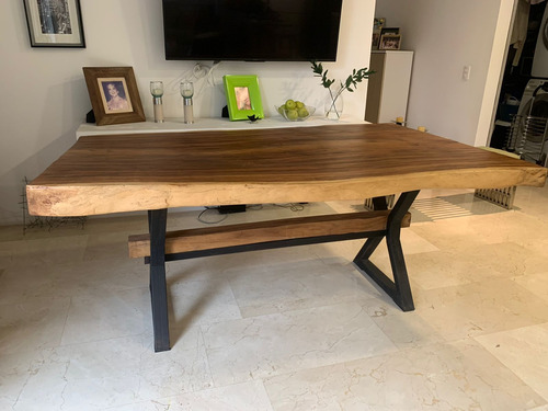 Mesa De Madera Rústica De Campano