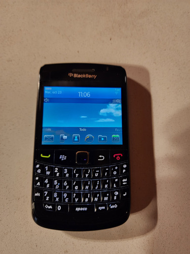 Celular Blackberry 9780