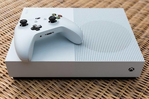 Xbox One S