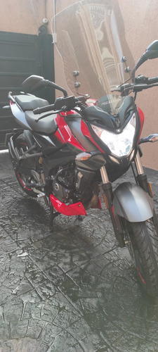 Bajaj Rouser Ns200