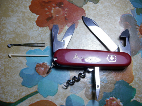 Navaja Cortapluma  Victorinox Camping 12 Usos 