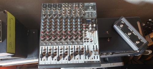 Mesa De Som Behringer Xenyx 1622-fx - Usada