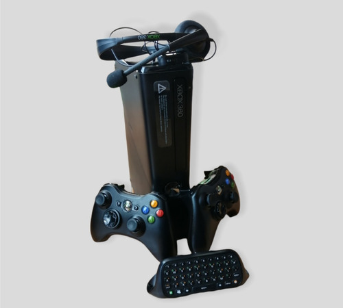 Microsoft Xbox 360 Slim 250gb + 2 Controles + Kit Chat Xbox