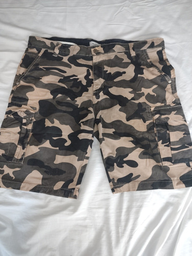 Bermuda Camuflada Talle 52 Hombre 