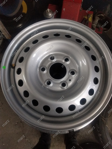 Rin Acero De Nissan Np300 R15 Con Llanta