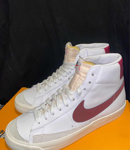 Nike Blazer Mid